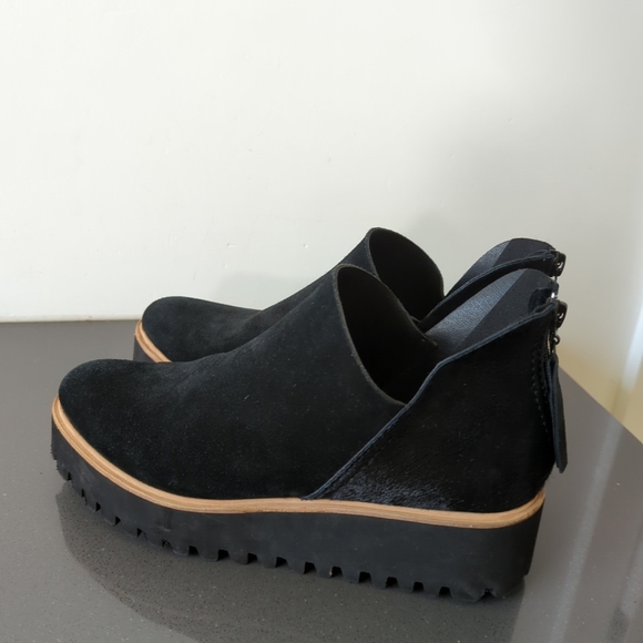 All Black Booties Fur Shootie Tread Ankle Women's Size 9 EU 40 Black NWOT - Picture 5 of 12